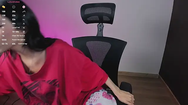 NanakoDollx webcam