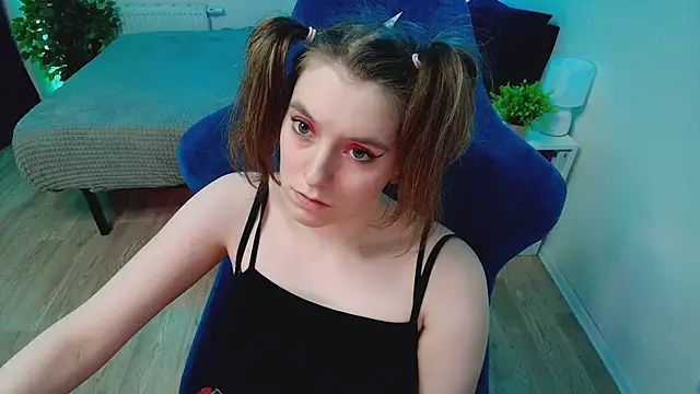 Watch CranberryHot live on EroticFlix - High definition streams