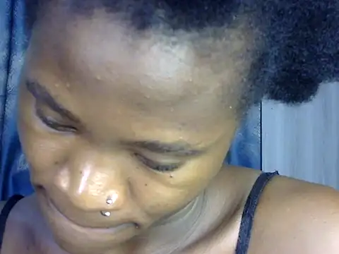 sweetblackbeauty001 webcam