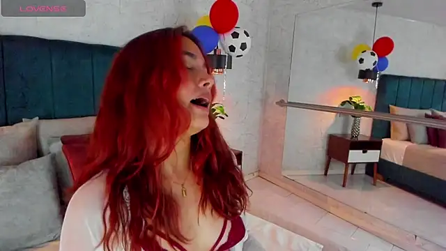 Watch AdeleAndersonn live on EroticFlix - High definition streams