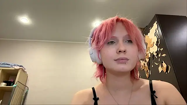 CuteLilit webcam