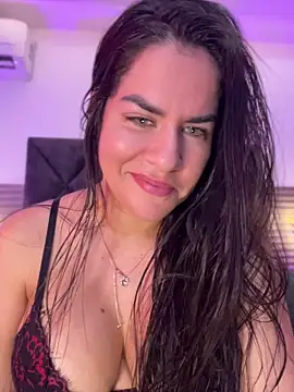 Zafira_Alabi webcam