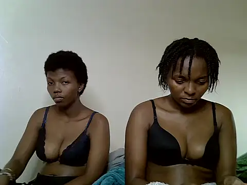 Sexy_shanaya5 live cam on StripChat