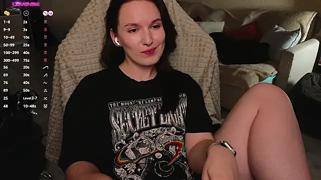 Watch Val_lava live on EroticFlix - High definition streams