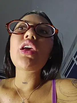 Roma_xxx live sex cam