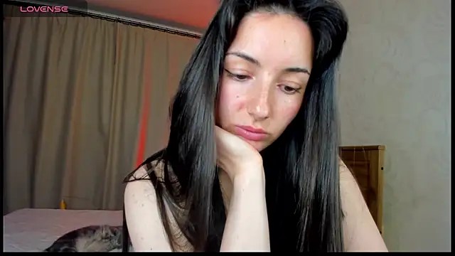 AishaGold webcam