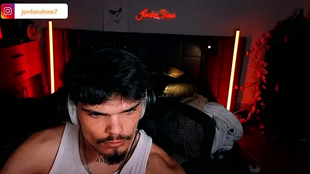 JordanShow webcam
