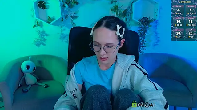 mona_cloud webcam