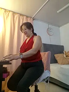 christy_ant webcam