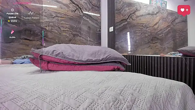 logan-wollf webcam