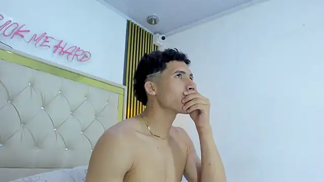 JARED_BOY1 live cam on StripChat