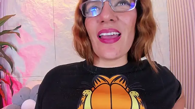naughty_flower18 webcam