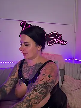 InKed-Kathy webcam