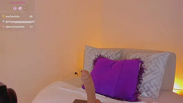 Watch luisah_ live on EroticFlix - High definition streams