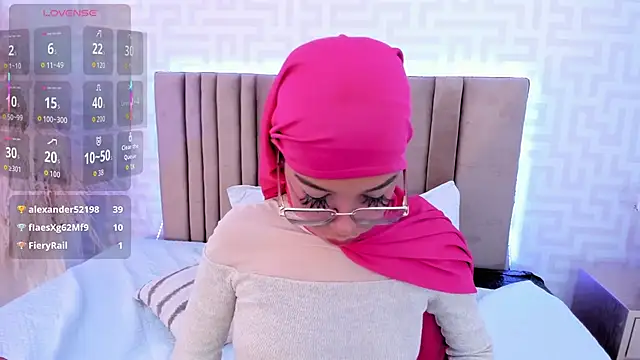 Watch naishaa_ live on EroticFlix - High definition streams
