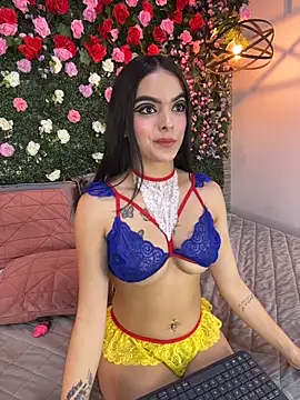 Watch BelaPoncee live on EroticFlix - High definition streams