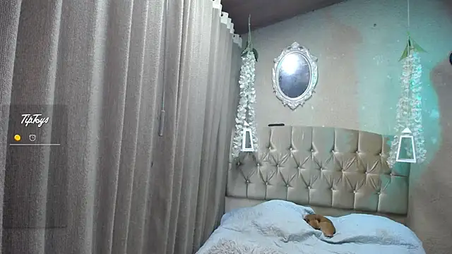Dreams_sophi webcam