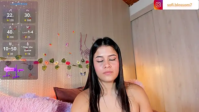 Sofi_Blossom live cam on StripChat