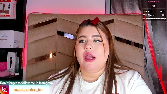 MadissonLee__ webcam