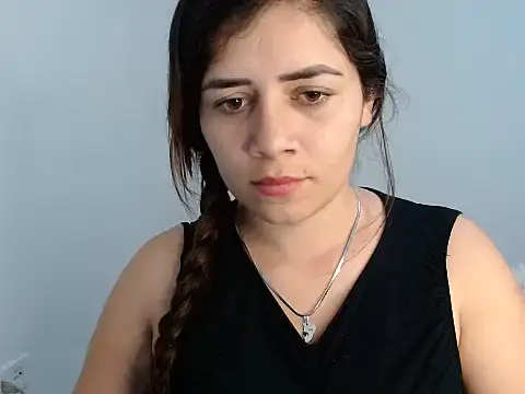 Luna_zoe live cam on StripChat