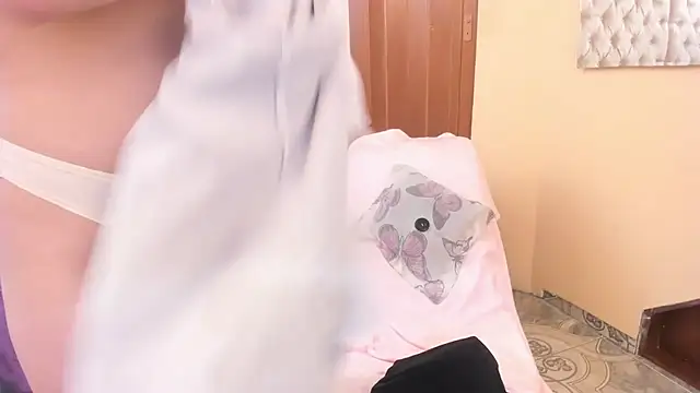 lilimini032 webcam