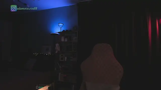 _Eva_Adama webcam