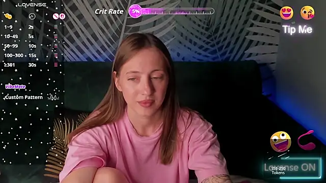 ChristyCrayme webcam