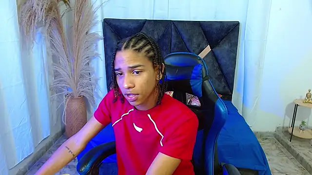 angelll18_ webcam