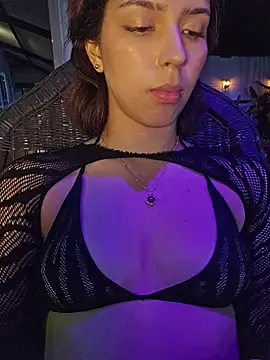 Kitty_San_xXx webcam