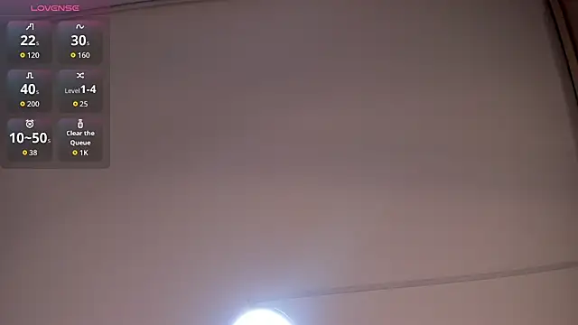 madydoll_ live cam on StripChat
