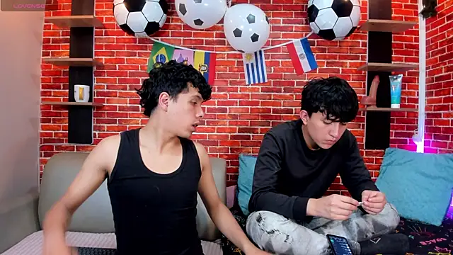 Hoot_boyss_ webcam