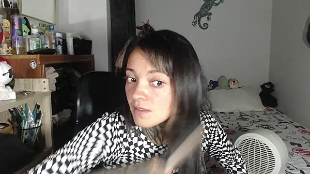 hanya23_ webcam