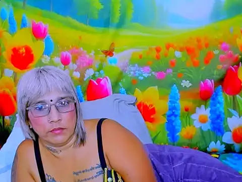 indianroxy webcam