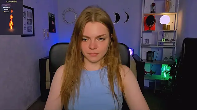 veronica_bubble webcam