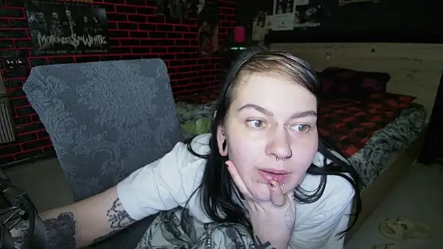MessalinaOfficial webcam
