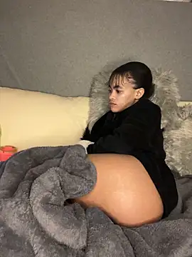 Hot_Mess18 webcam