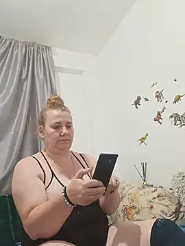 JuliaBestX webcam