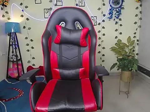 Sweet_Hazel69 webcam