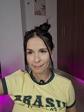 heyshaa webcam