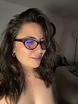 sukhakunis1 - Sukhakunis1's free webcam - UK Sex Cams