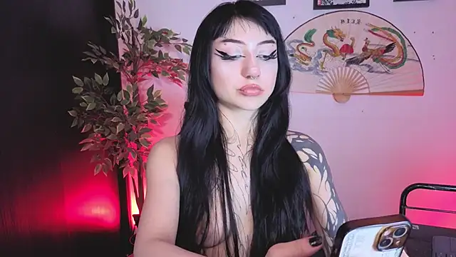 catipetite - Catipetite's free webcam - UK Sex Cams