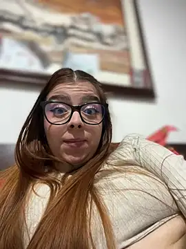 Cloew_Marz webcam