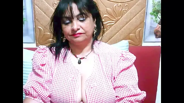 Indiansweetness77 webcam