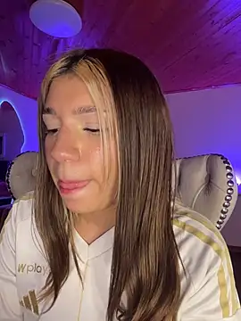 Isabella18_pink webcam