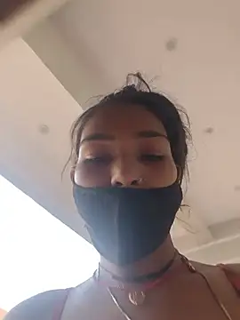 Bhuvika_Love-143 webcam