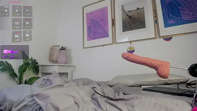 valka_collinss webcam