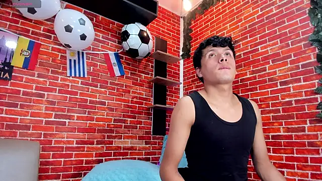 Hoot_boyss_ webcam