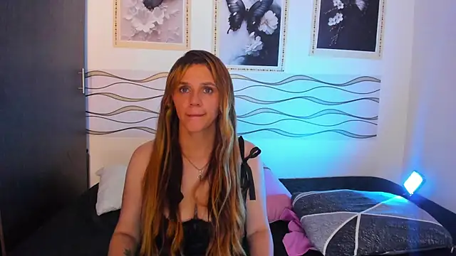 queenceleste69 webcam