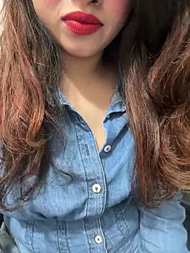 Yours_riya11 webcam