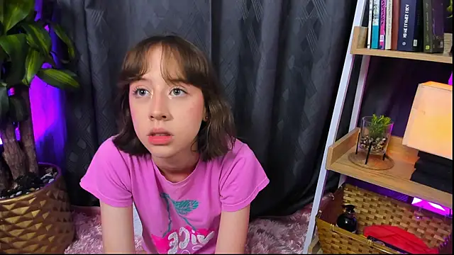 Anne-dolly webcam